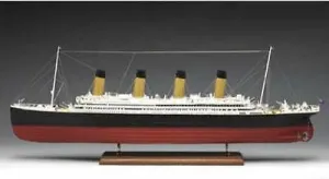 939 imported wooden sailing ship model Amati 1606 / RMS Titanic