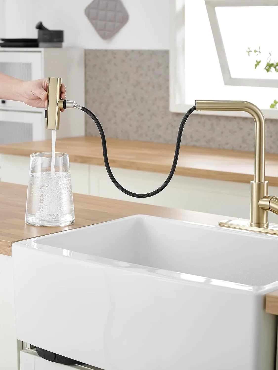 Gold Kitchen Faucets with Pull Down Sprayer,Waterfall Kitchen Sink Faucet,Commercial Utility Stainless Steel Kitchen Faucets,Single Handle Kitchen Sink Faucet with Pull Down Sprayer for 3 Function